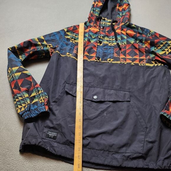 Empyre Surplus Co - Hooded jacket with pocket - Medium Aztec Print Windbreaker - Picture 11 of 13